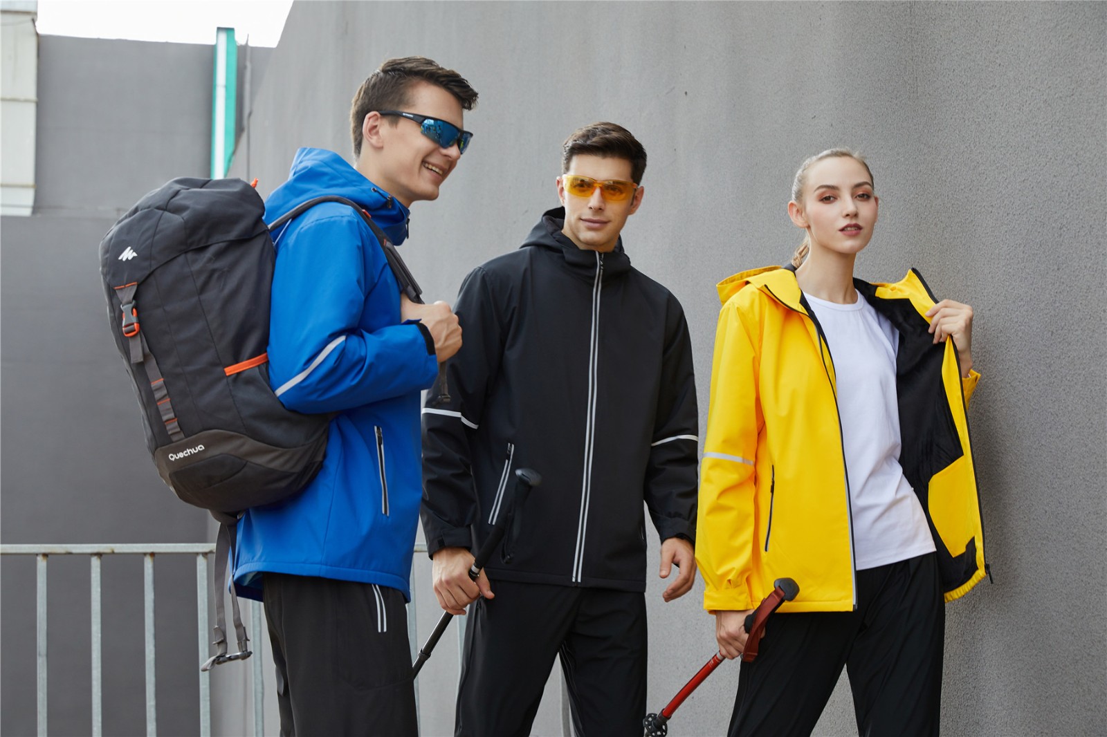 運(yùn)動(dòng)休閑沖鋒衣模特上身展示圖 運(yùn)動(dòng)休閑沖鋒衣模特上身展示圖